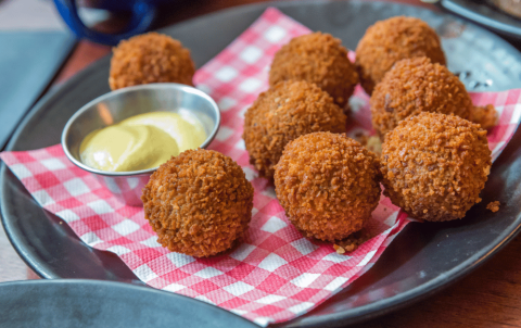 Bitterballen - bij Brasserie Tuinzicht in Hilversum